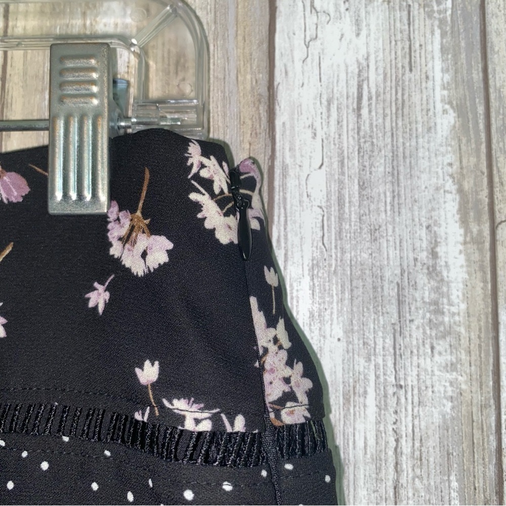 White House Black Market Floral Polka Dot Pencil Skirt Black Pink Size 6 - Picture 3 of 5
